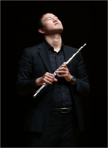 풀룻 연주자 이미지